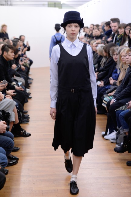 comme-des-garcons-comme-des-garcons-paris-fashion-week-autumn-winter-2015-30