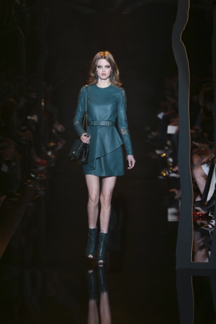 elie-saab-rtw-aw-15-16-38