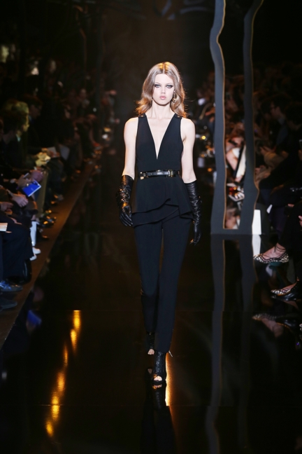 elie-saab-rtw-aw-15-16-4