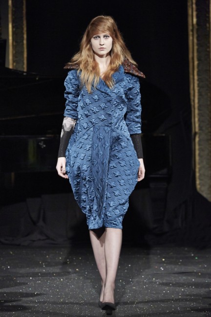 gosia-baczynska-paris-fashion-week-autumn-winter-2015-10