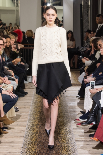 maison_rabih_kayrouz_winter2015-16_048