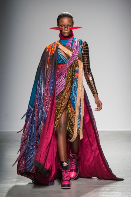 manish_arora_winter_2015-16_072