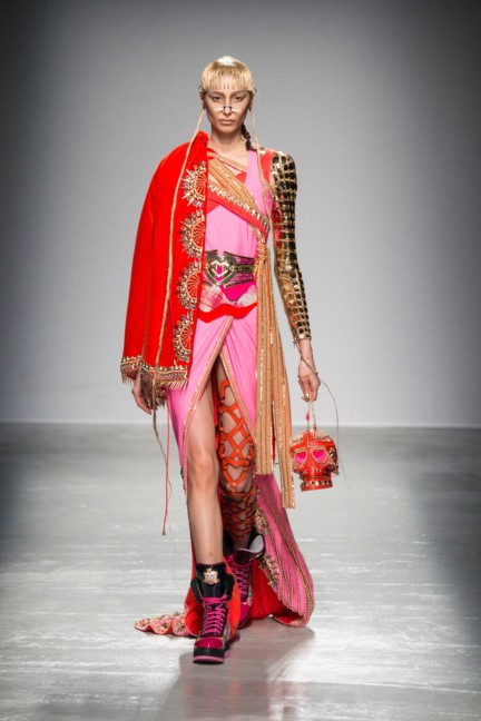 manish_arora_winter_2015-16_094