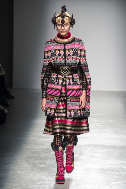 manish_arora_winter_2015-16_112