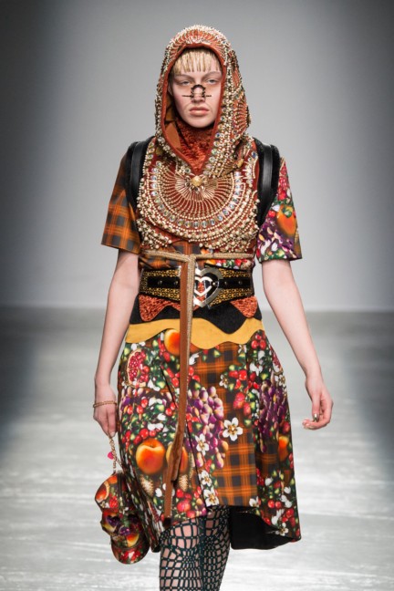 manish_arora_winter_2015-16_150