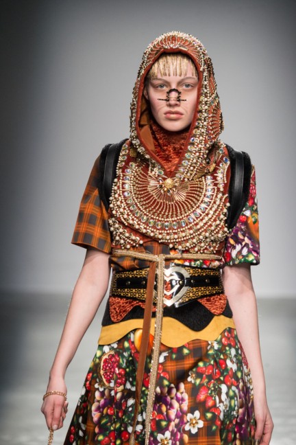 manish_arora_winter_2015-16_151