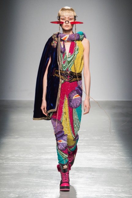 manish_arora_winter_2015-16_215