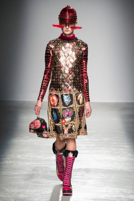 manish_arora_winter_2015-16_236