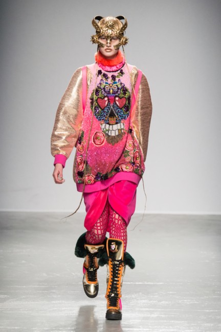 manish_arora_winter_2015-16_245