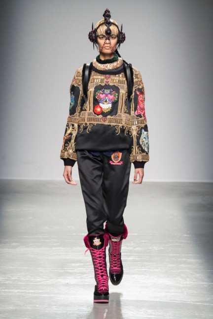 manish_arora_winter_2015-16_269