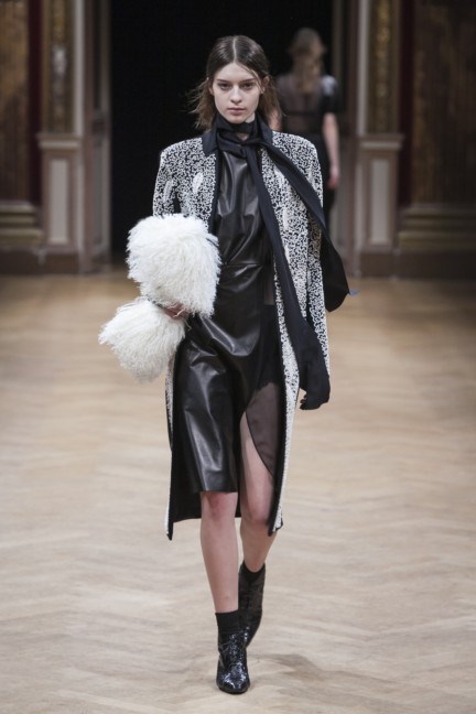 sharon-wauchob-rtw-fw14-paris-8242