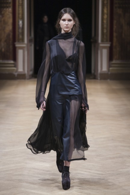 sharon-wauchob-rtw-fw14-paris-8264