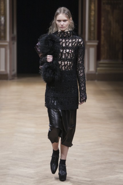 sharon-wauchob-rtw-fw14-paris-8351