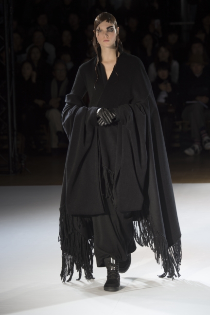 yyf-aw15_16-look-40-_-photo-by-monica-feudi