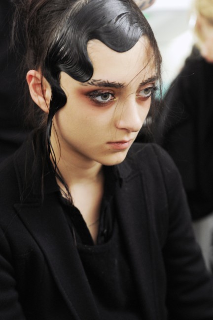 dsc_5591_yohji-yamamoto_ss15_beauty_elise-toide_l