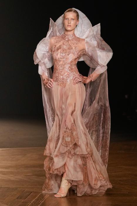 iris-van-herpen-aw-25-couture-12
