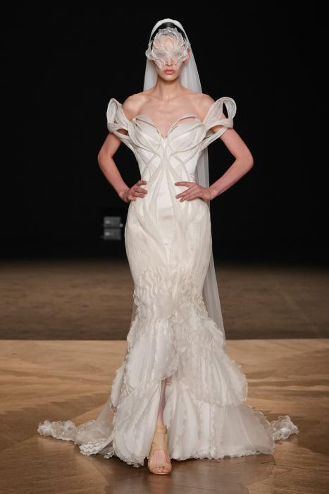 iris-van-herpen-aw-25-couture-19
