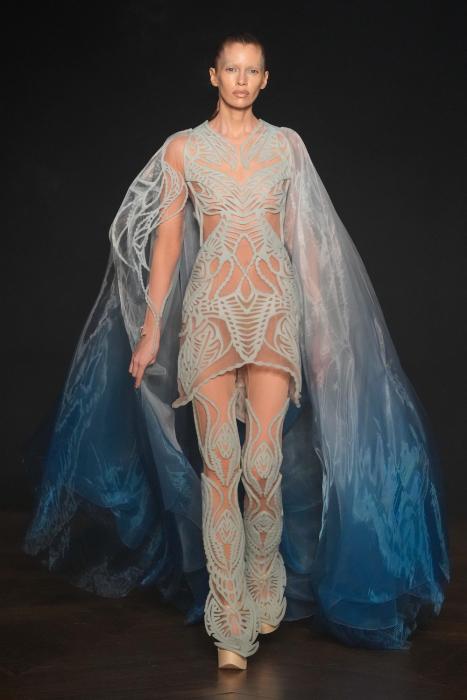 iris-van-herpen-aw-25-couture-7