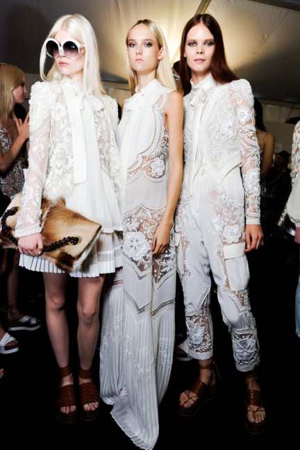 roberto-cavalli-milan-fashion-week-spring-summer-2015-backstage-27