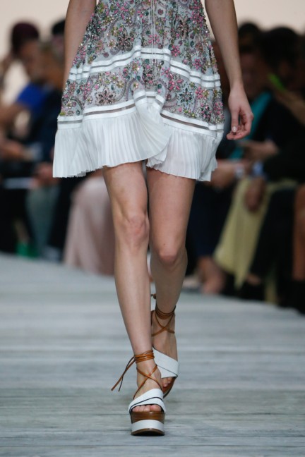 roberto-cavalli-milan-fashion-week-spring-summer-2015-details-53