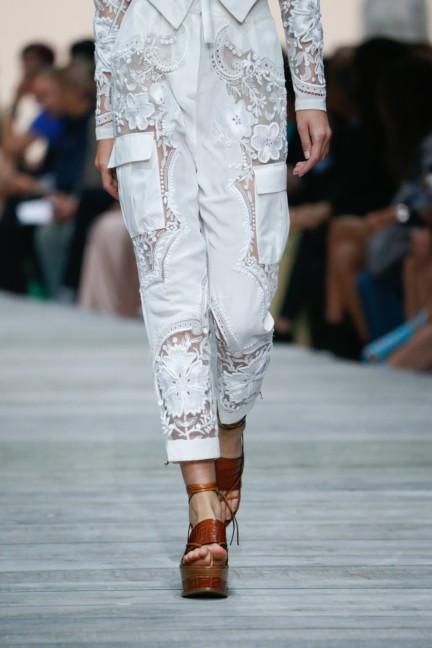 roberto-cavalli-milan-fashion-week-spring-summer-2015-details-63