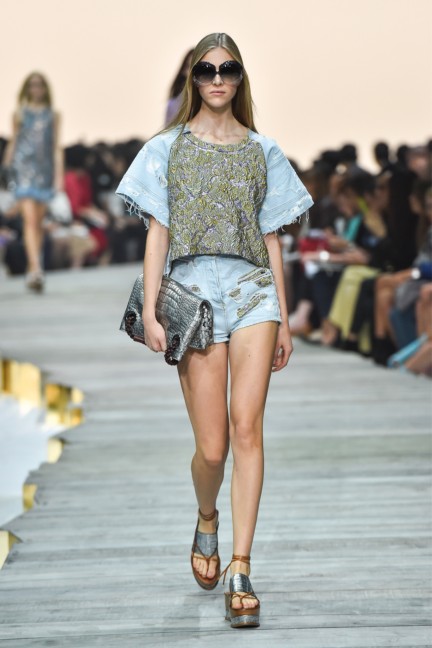 roberto-cavalli-milan-fashion-week-spring-summer-2015-runway-27