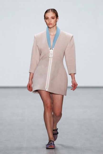 roshi-porkar-mercedes-benz-fashion-week-berlin-autumn-winter-2015-12