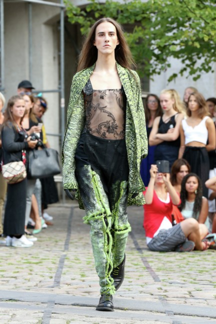 Royal-Danish-Academy-of-Fine-Arts-Copenhagen-Fashion-Week-Spring-Summer-2015-14