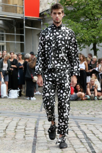 Royal-Danish-Academy-of-Fine-Arts-Copenhagen-Fashion-Week-Spring-Summer-2015-22