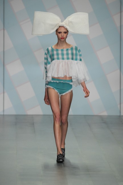 sibling-london-fashion-week-spring-summer-2015-34