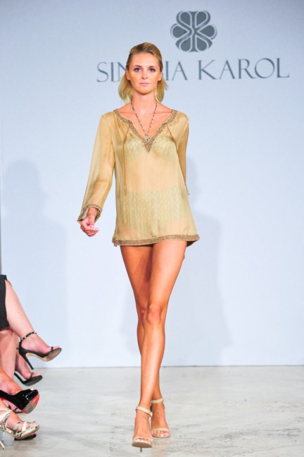 sinesia-karol-mercedes-benz-fashion-week-miami-swim-spring-summer-2015-runway-4