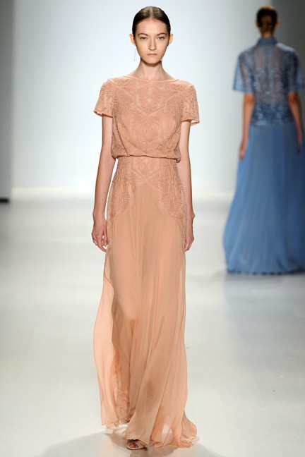 tadashi-shoji-new-york-fashion-week-spring-summer-2015-35