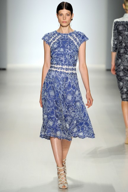 tadashi-shoji-new-york-fashion-week-spring-summer-2015-5