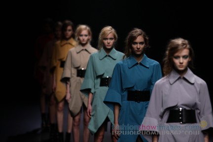 A-DEGREE-FAHRENHEIT-Tokyo-Fashion-Week-Autumn-Winter-2014-58