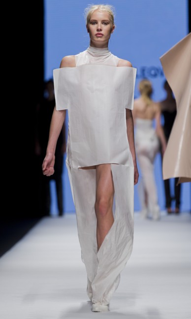 the-swedish-school-of-textiles-fashion-week-stockholm-spring-summer-2015-12