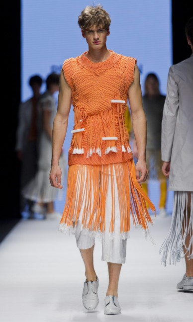 the-swedish-school-of-textiles-fashion-week-stockholm-spring-summer-2015-72