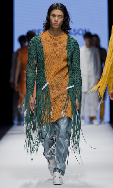 the-swedish-school-of-textiles-fashion-week-stockholm-spring-summer-2015-74