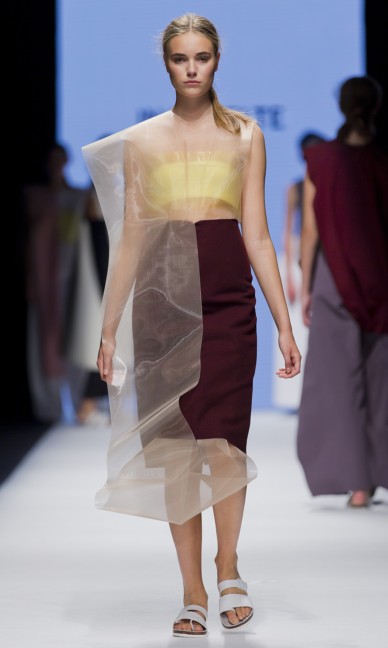 the-swedish-school-of-textiles-fashion-week-stockholm-spring-summer-2015-86