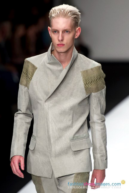 jack_hardy_lfw2010_dsc3125