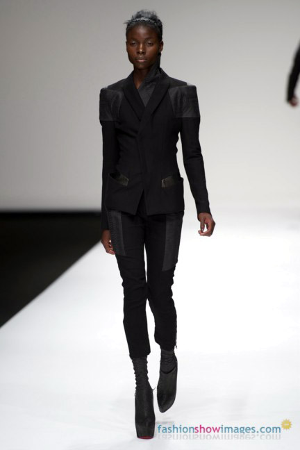 jack_hardy_lfw2010_dsc3496