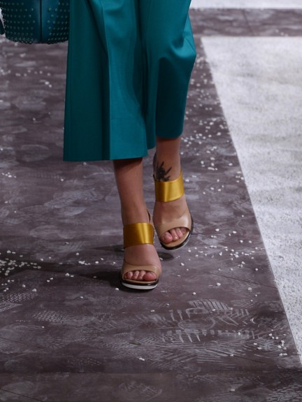 tods-milan-fashion-week-spring-summer-2015-shoes-20