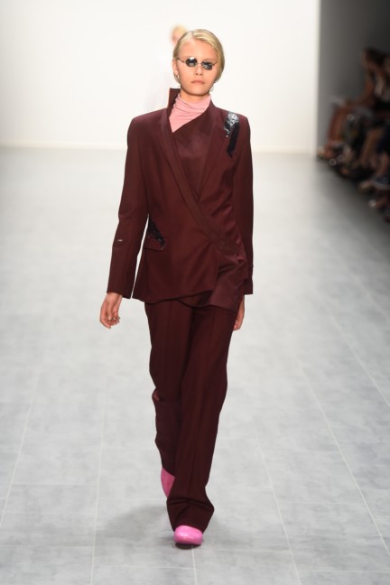 universitat-der-kunste-berlin-mercedes-benz-fashion-week-berlin-spring-summer-2015-121