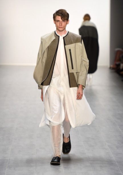 universitat-der-kunste-berlin-mercedes-benz-fashion-week-berlin-spring-summer-2015-49