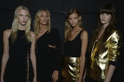 versus-versace-new-york-fashion-week-spring-summer-2015-backstage-11