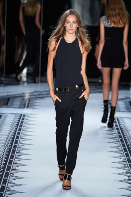 versus-versace-new-york-fashion-week-spring-summer-2015-catwalk-41