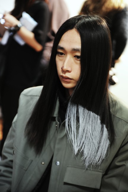 yohji-yamamoto-paris-mens-autumn-winter-2015-beauty-13