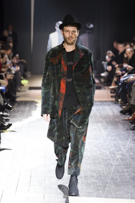 yohji-yamamoto-paris-mens-autumn-winter-2015-runway-28