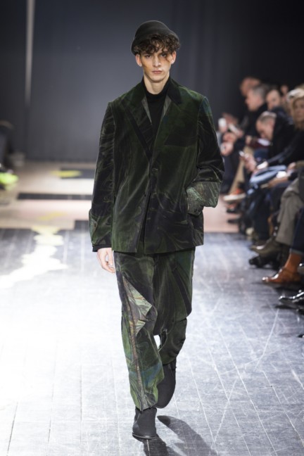 yohji-yamamoto-paris-mens-autumn-winter-2015-runway-30